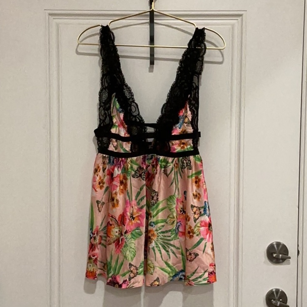 VICTORIA SECRET Floral Lace Trim slip lingerie dress- Black & Blush Pink